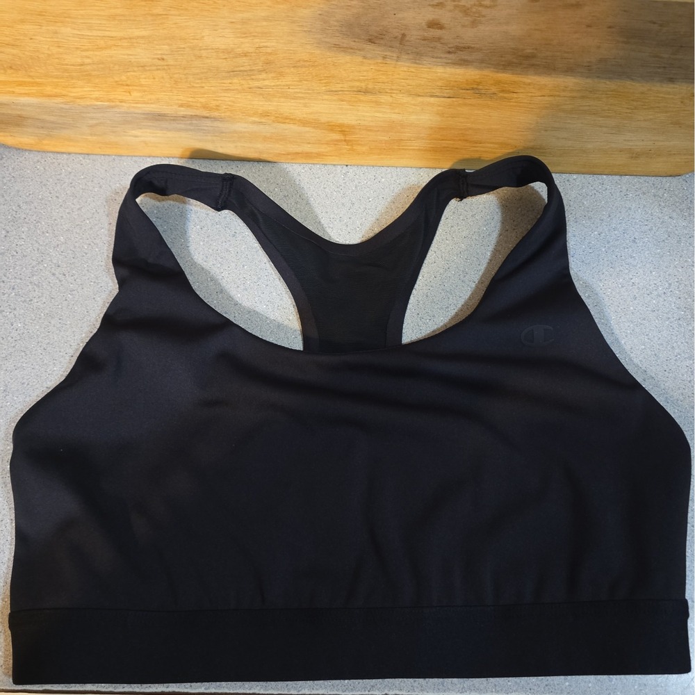 Champion Women's Black Sports Bra Wireless Pullover Logo Solid Size M